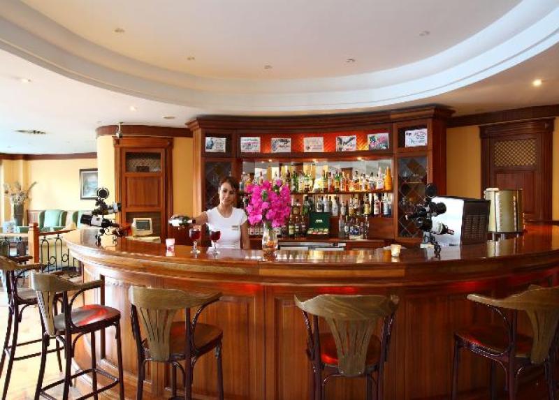 Azka Hotel