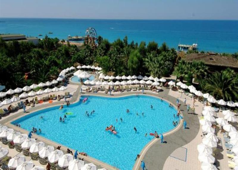 Delphin Deluxe Resort Hotel