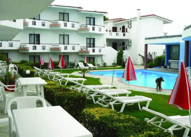 Xenios Dolphin Beach Hotel