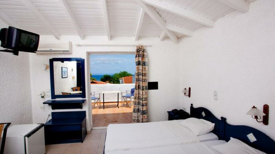 Golden Beach Hotel