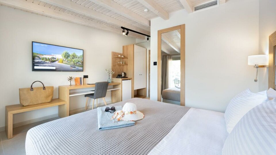 Hotel Chrousso Village