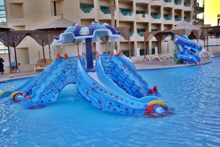 Hotelux Marina Beach Resort