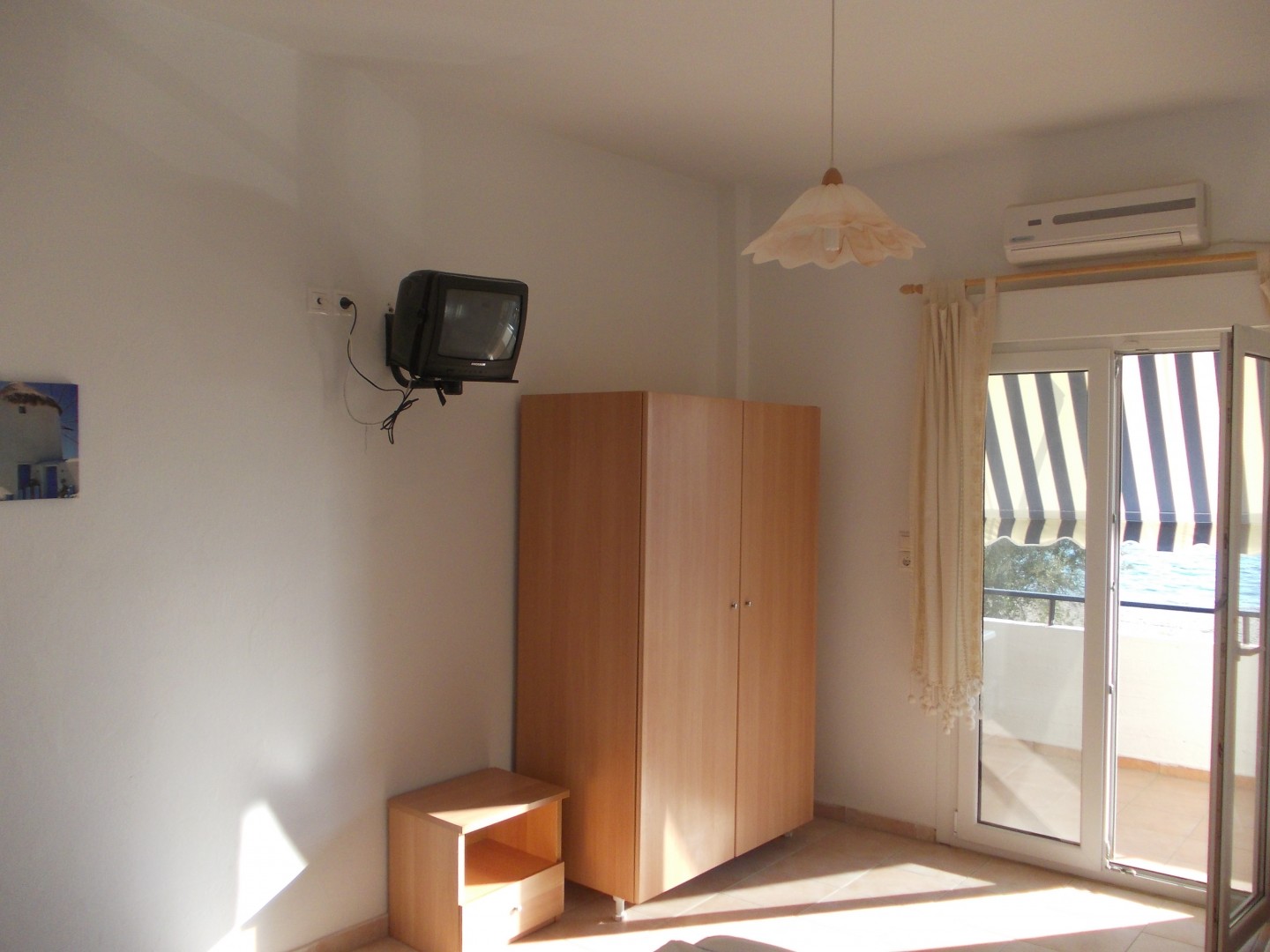 Apartmani i Studija Liotrivi Beach