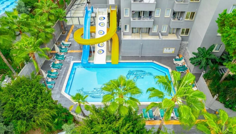 Senza Grand Santana Hotel