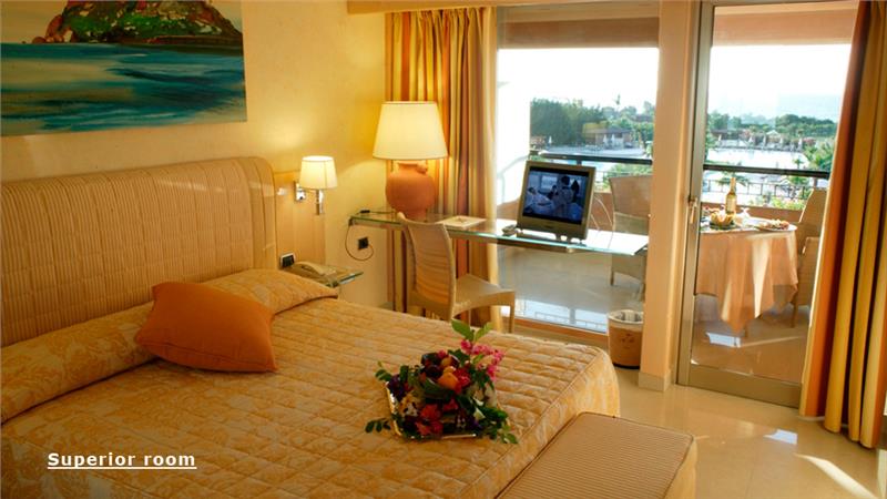 Acacia Resort