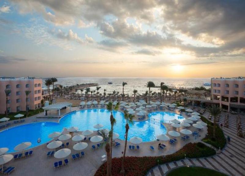 Beach Albatros Resort Hotel