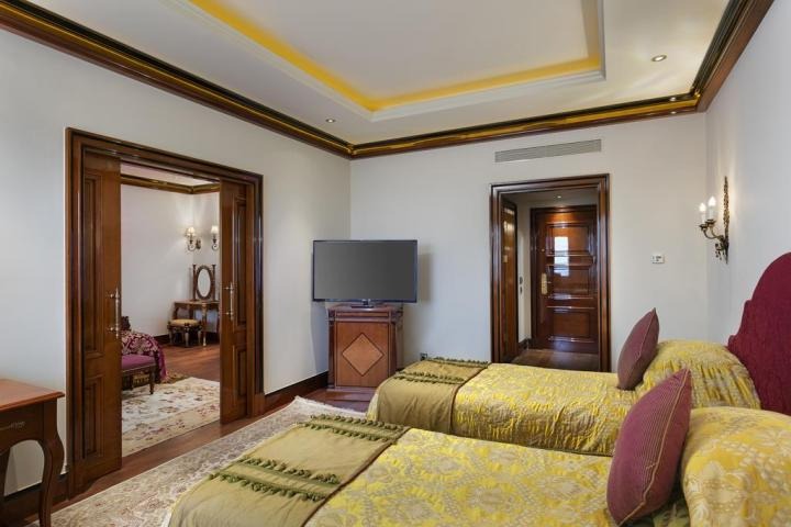 Titanic Mardan Palace