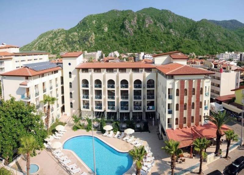 Astoria Beach Hotel
