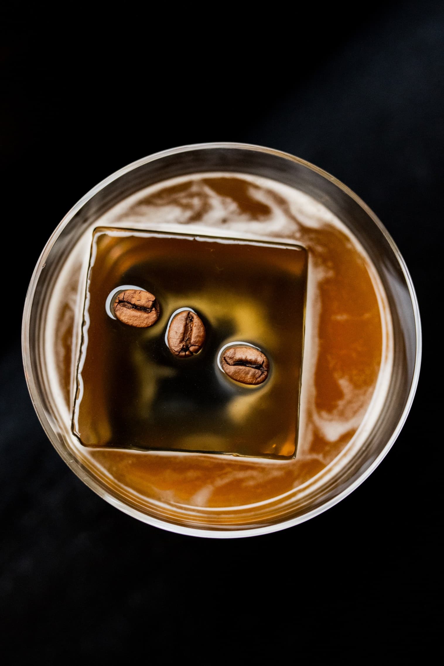 Dežman Mini Bar 100% signature cocktail