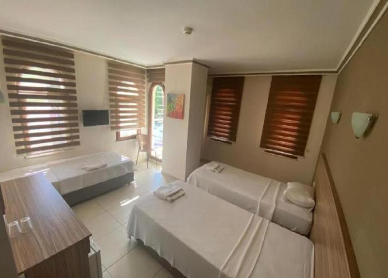Astoria Beach Hotel