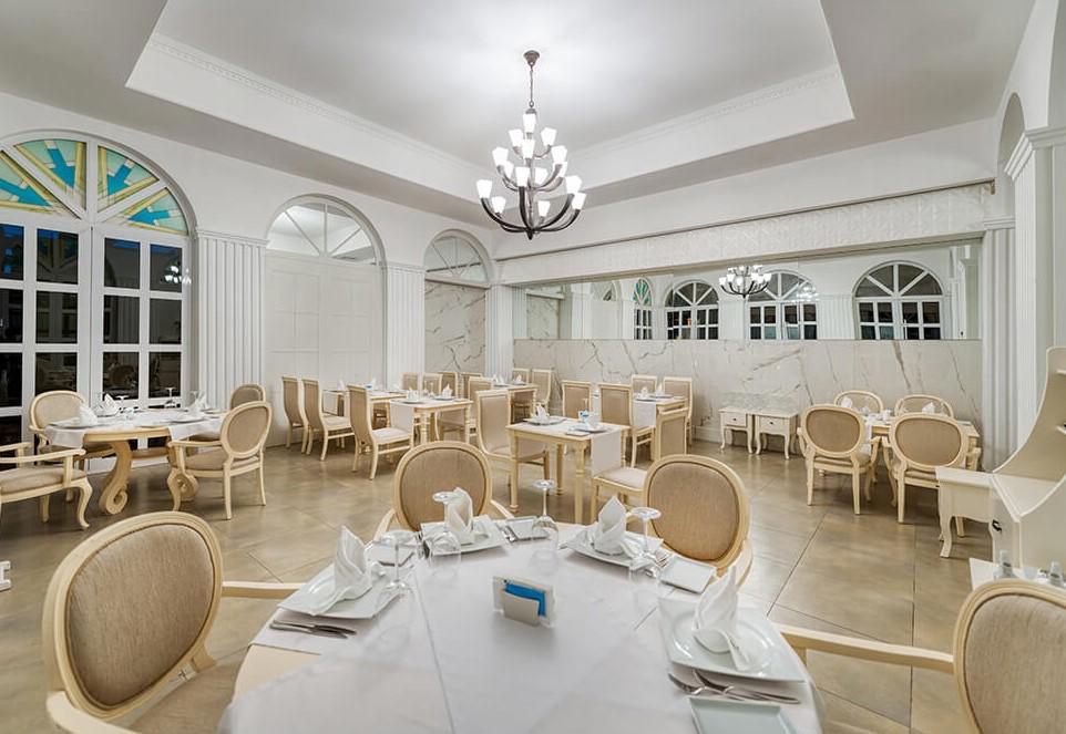 Hotel Baia Lara
