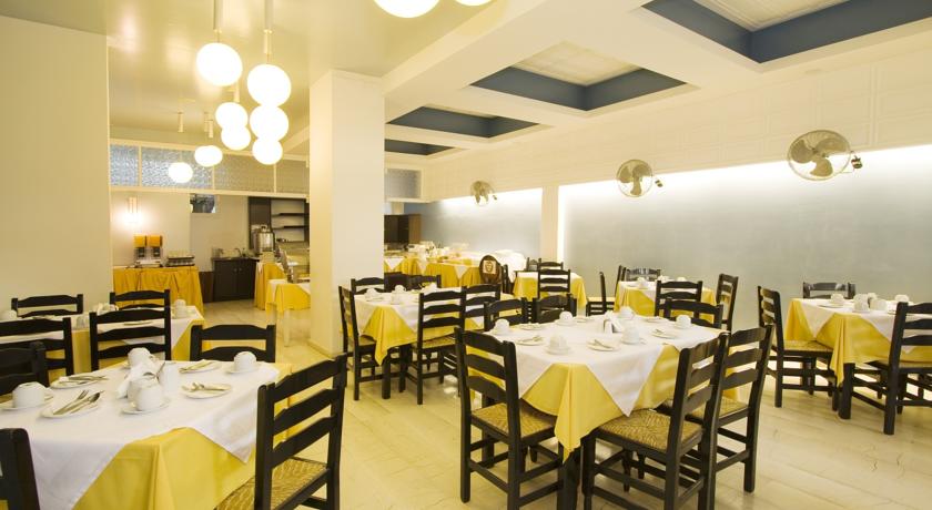 Kamari Beach Hotel
