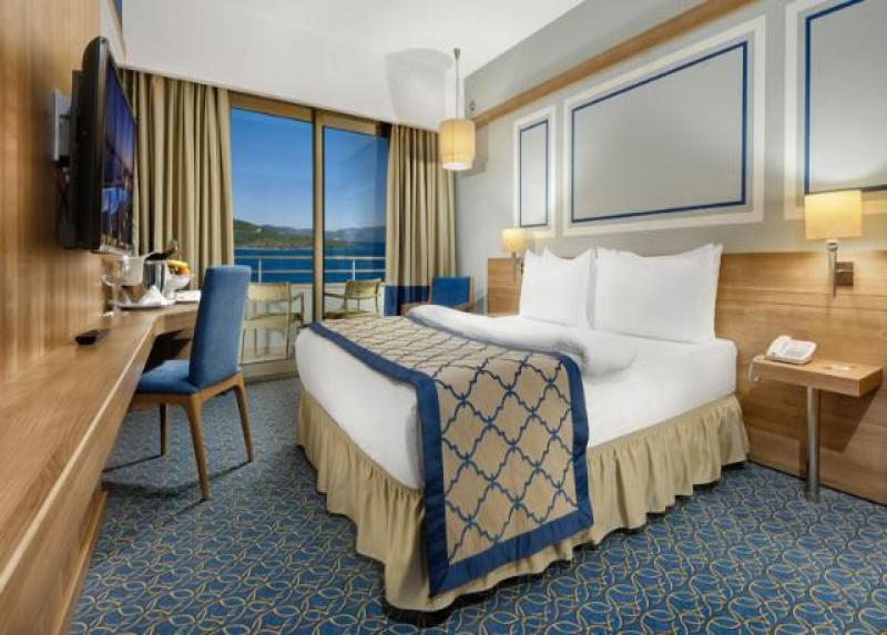 La Blanche Island Hotel