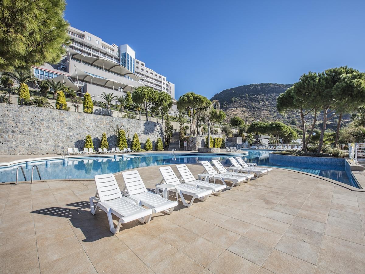 Aria Claros Beach & Spa Resort