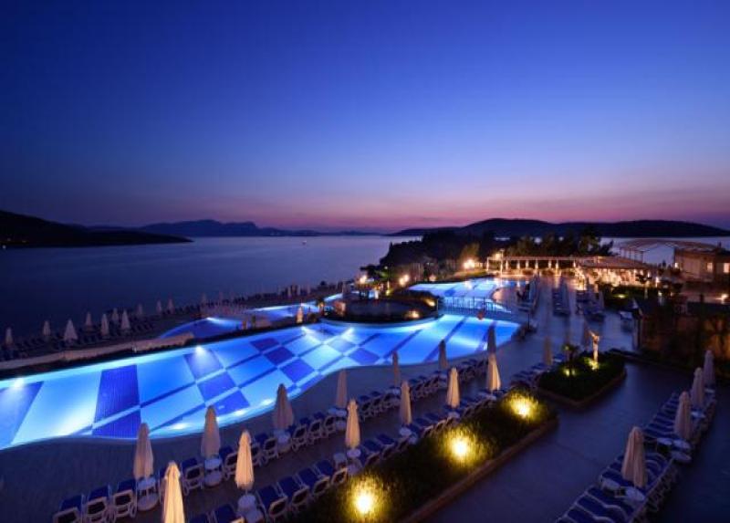 La Blanche Island Hotel