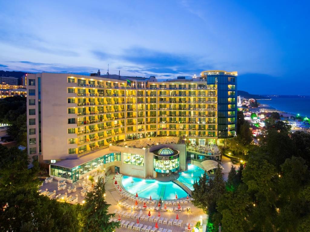 Marina Grand Beach Hotel