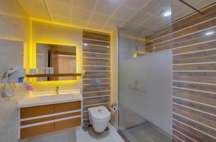 The Holiday Resort Hotel