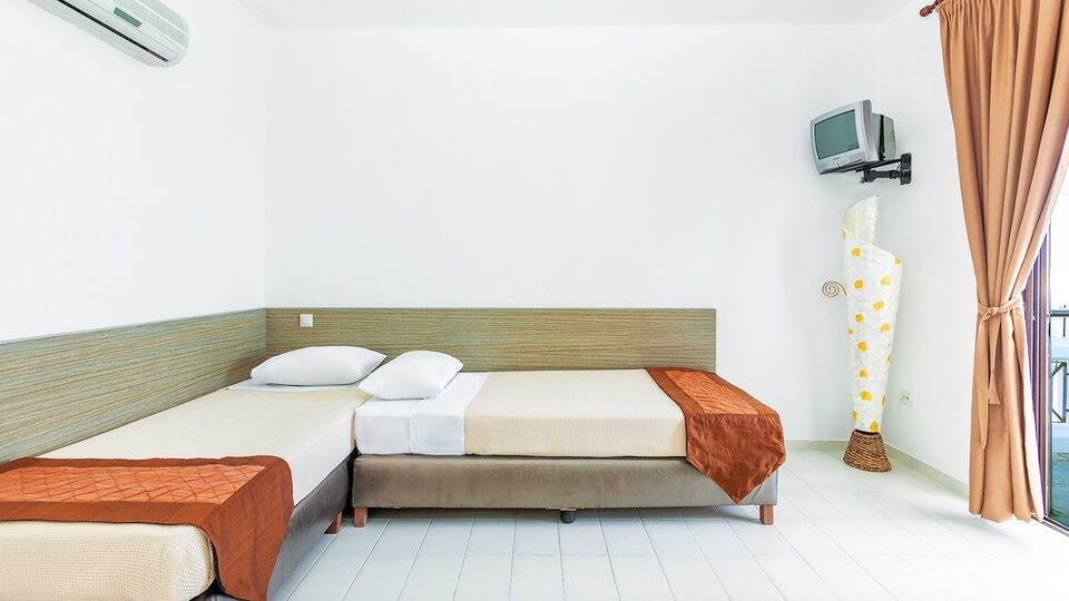 Hotel Xenios Dolphin Beach