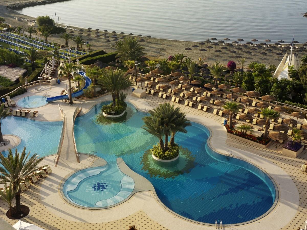 Four Seasons Hotel