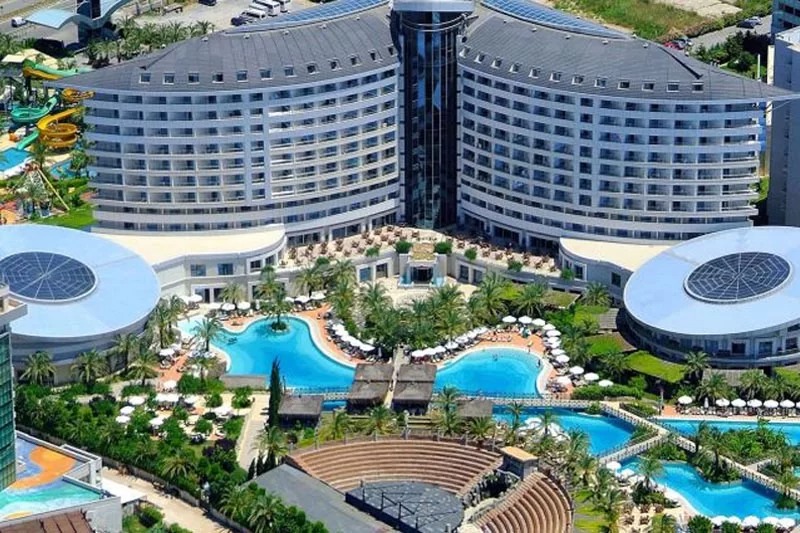 Royal Wings Hotel