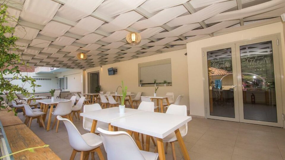 Akrotiri Resort
