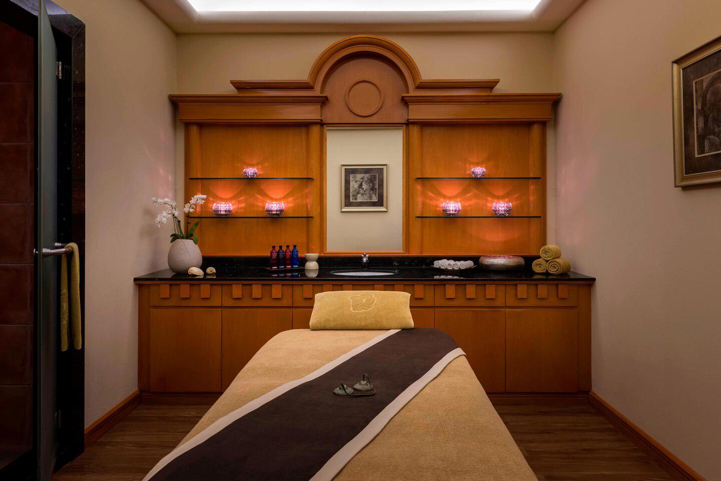Hotel Le Royal Meridien Beach Resort and Spa