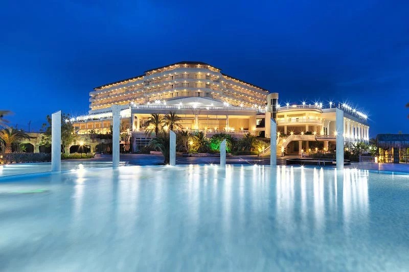 Starlight Resort Hotel