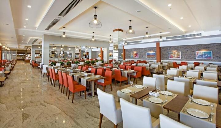 Grand Park Lara Hotel