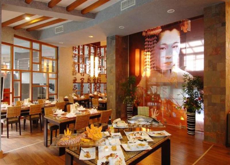 Limak Lara Deluxe Hotel
