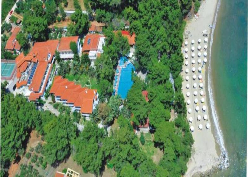 Porfi Beach Hotel