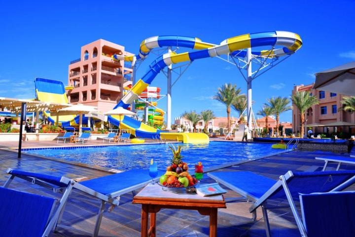 Pick Albatros Aqua Park