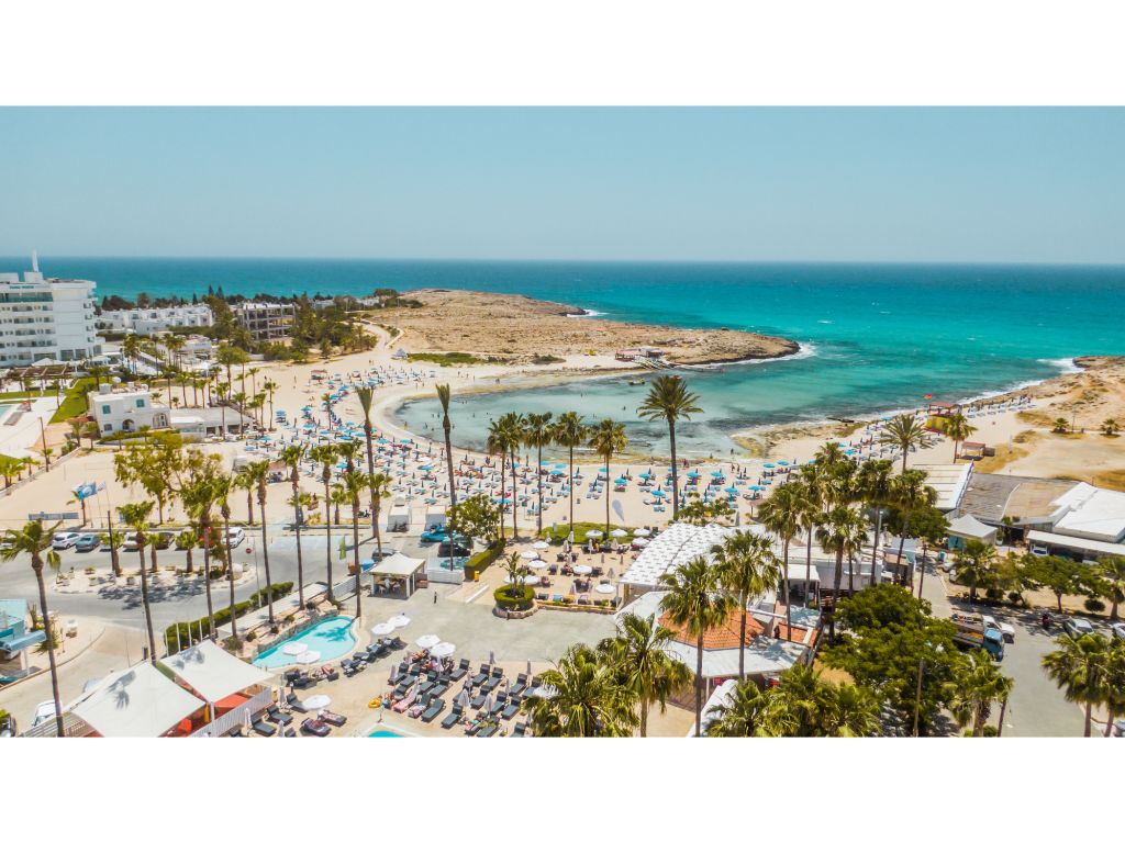 Pavlonapa Beach Hotel