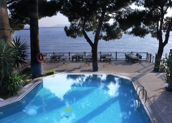 Arora Hotel