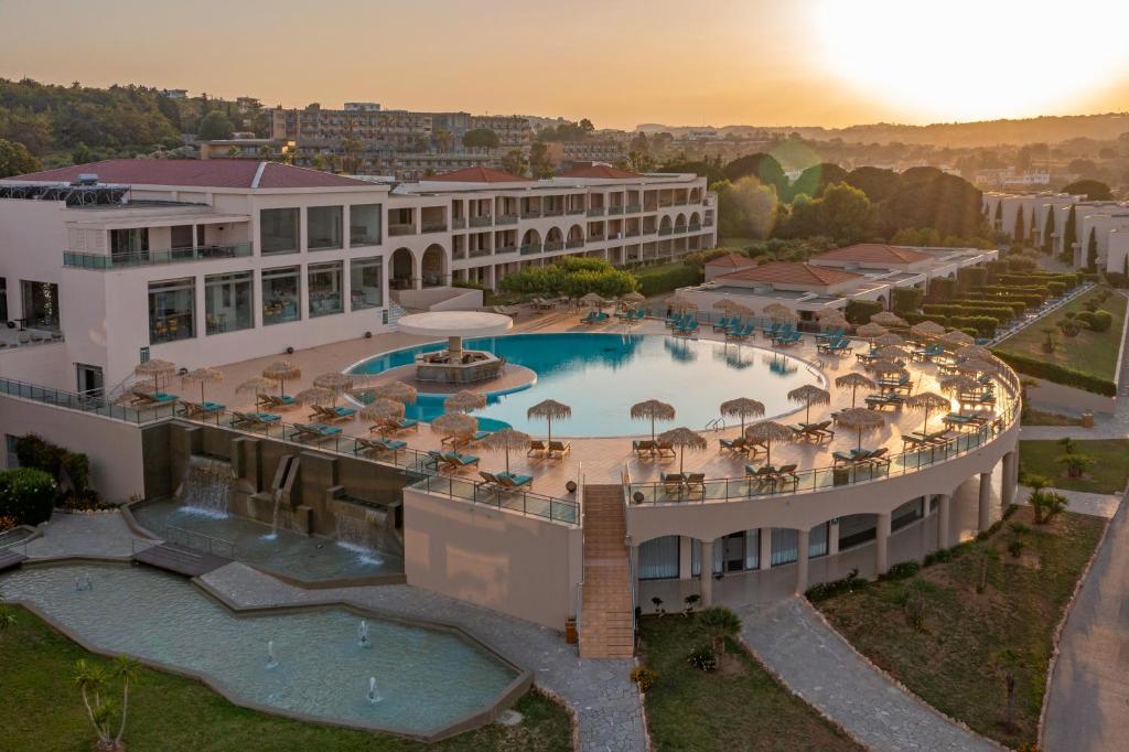 Kresten Royal Euphoria Resort