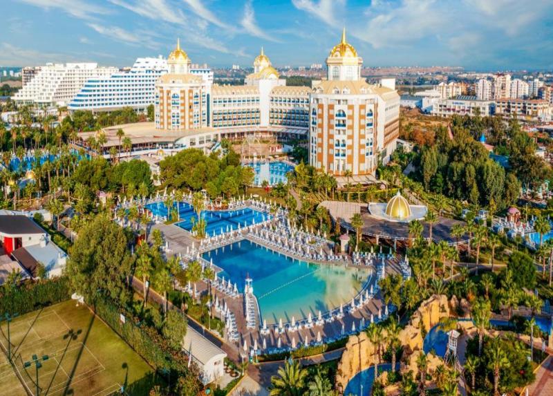 Delphin Be Grand Resort Hotel