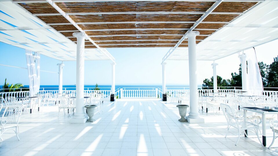 Hotel Bianco Olympico Beach Resort