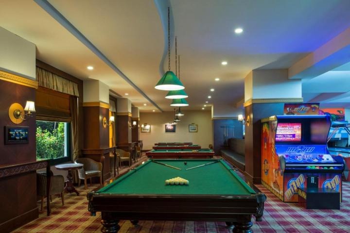 Delphin Palace