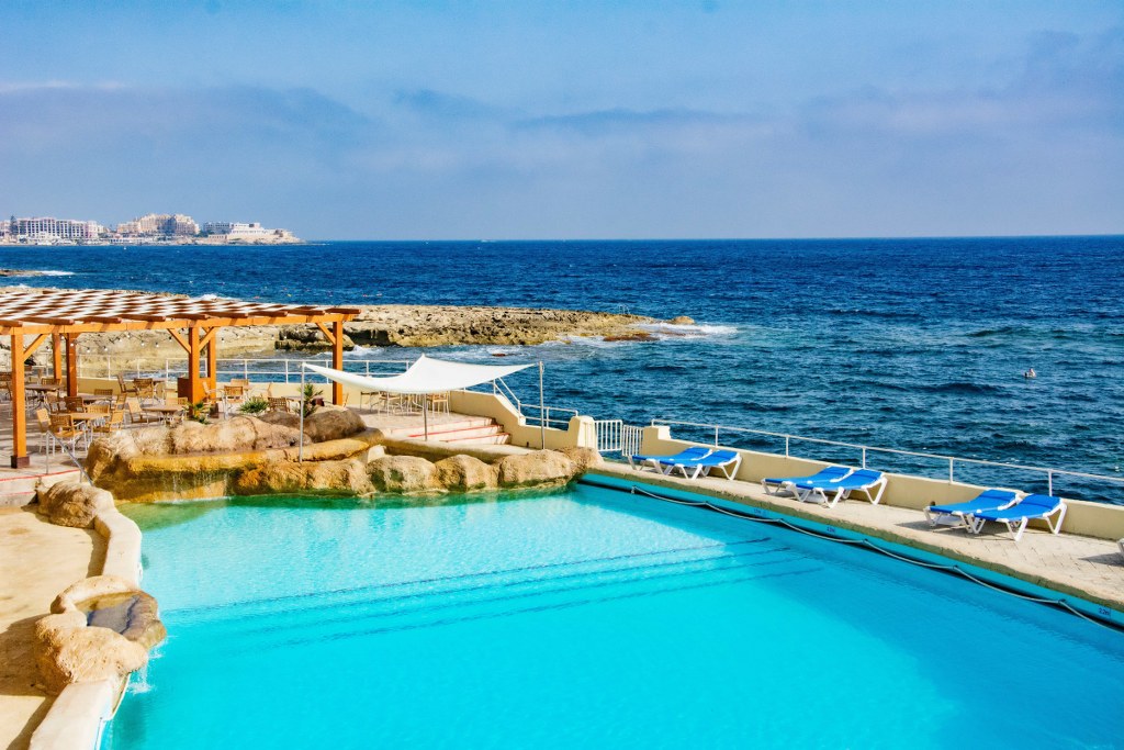 Preluna Hotel