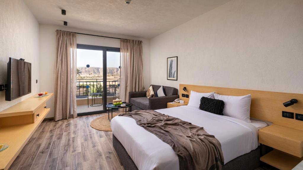 Creek Hotel and Resedences