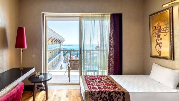 Horus Paradise Luxury Resort