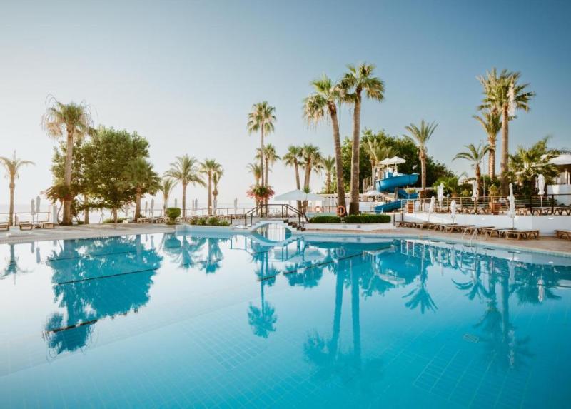 Golden Coast Beach Hotel