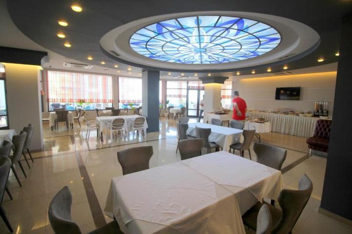 Hotel Saranda International