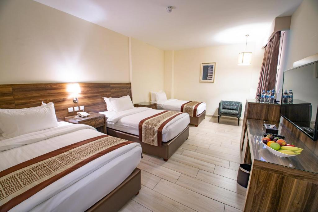 Lacosta Hotel