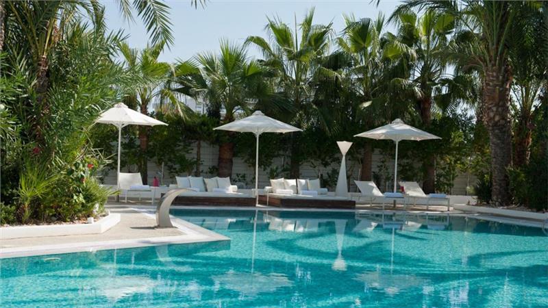 Margadina Lounge Hotel