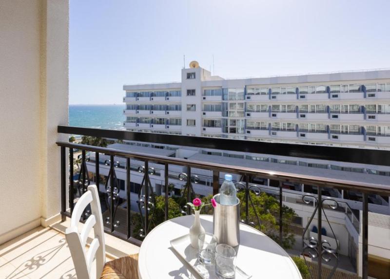 Sandy Beach Hotel