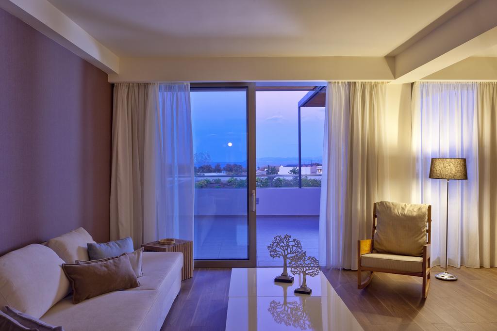 Avra Imperial Hotel