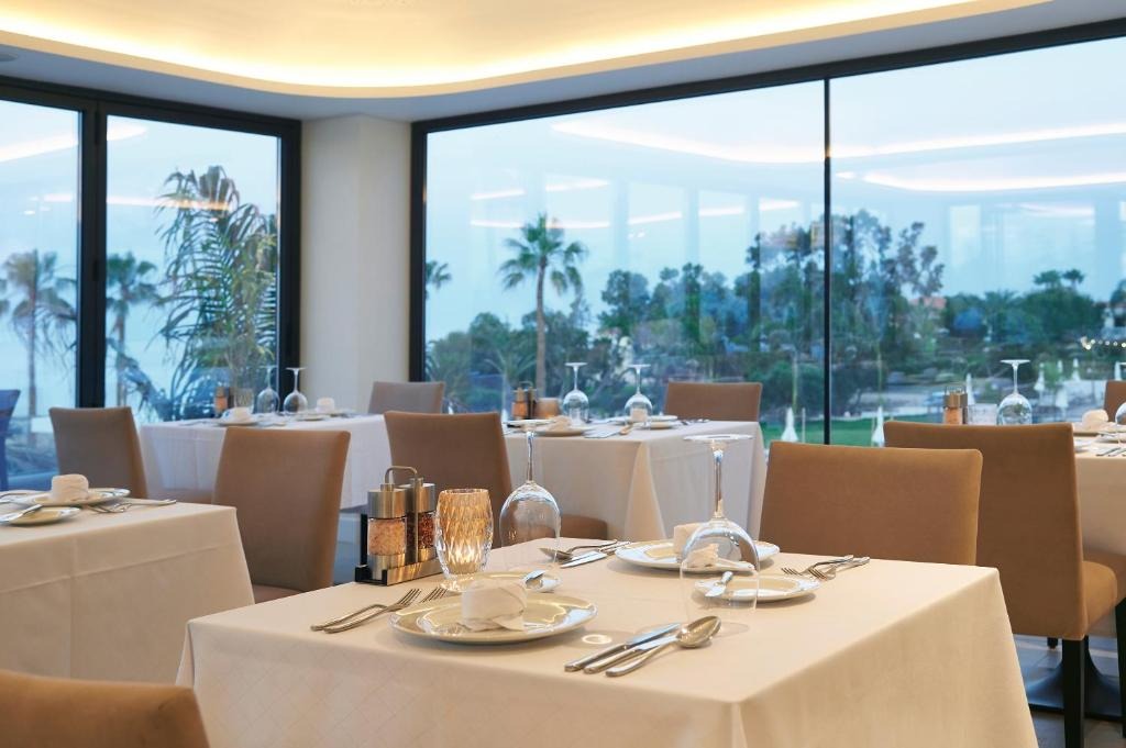 Sunrise Jade Hotel