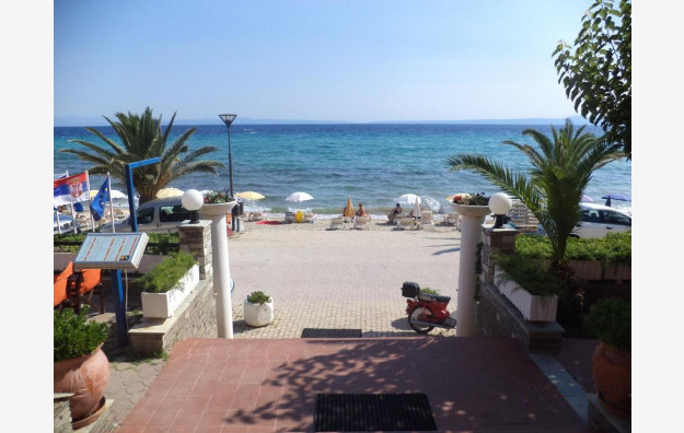 Hotel Polihrono Beach