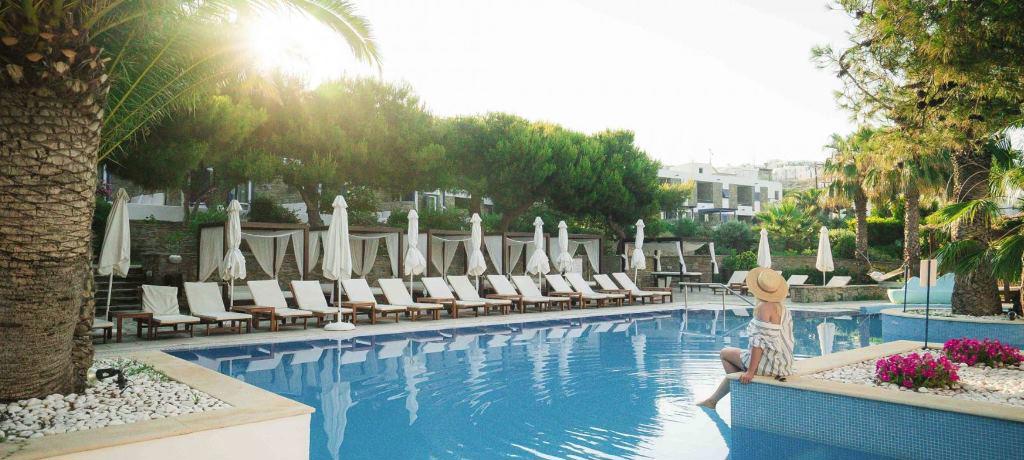 Mykonos Theoxenia Boutique