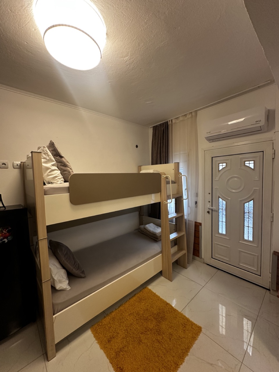 Only one apartmani